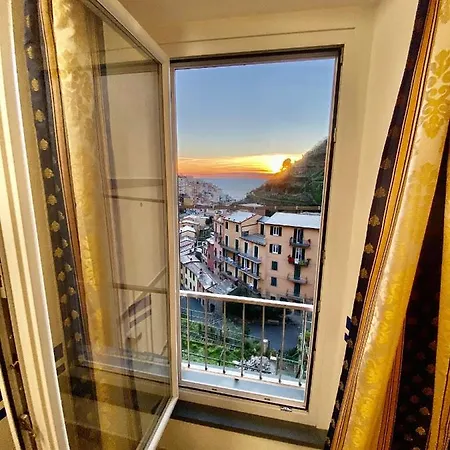 Libeccio Panoramic Sea View Guest house *