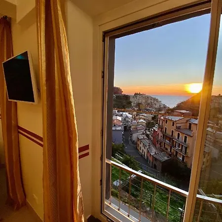 Libeccio Panoramic Sea View Guest house *