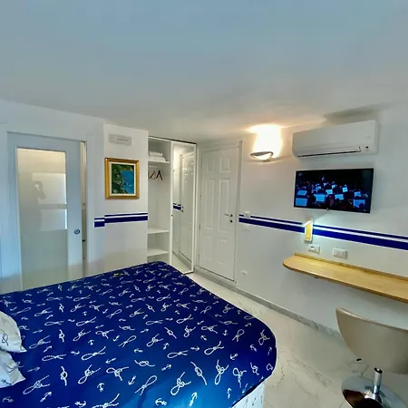 Libeccio Panoramic Sea View Guest house *