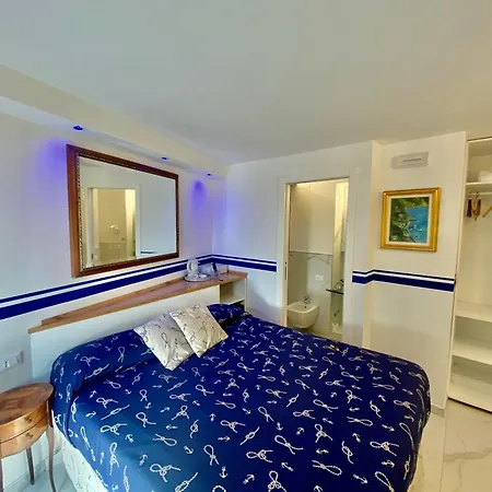 Libeccio Panoramic Sea View Guest house *